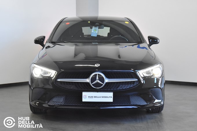 MERCEDES-BENZ CLA 200 d Automatic Shooting Brake Business Extra